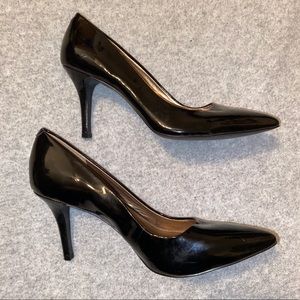 BCBG One inch black pointed toe heel